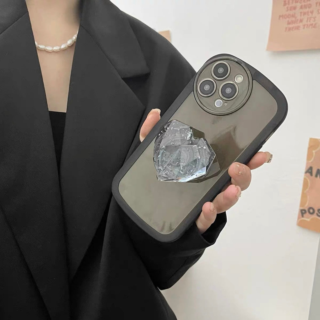 Crystal Love Resin Heart Pop Stone Holder with Transparent Camera Protection