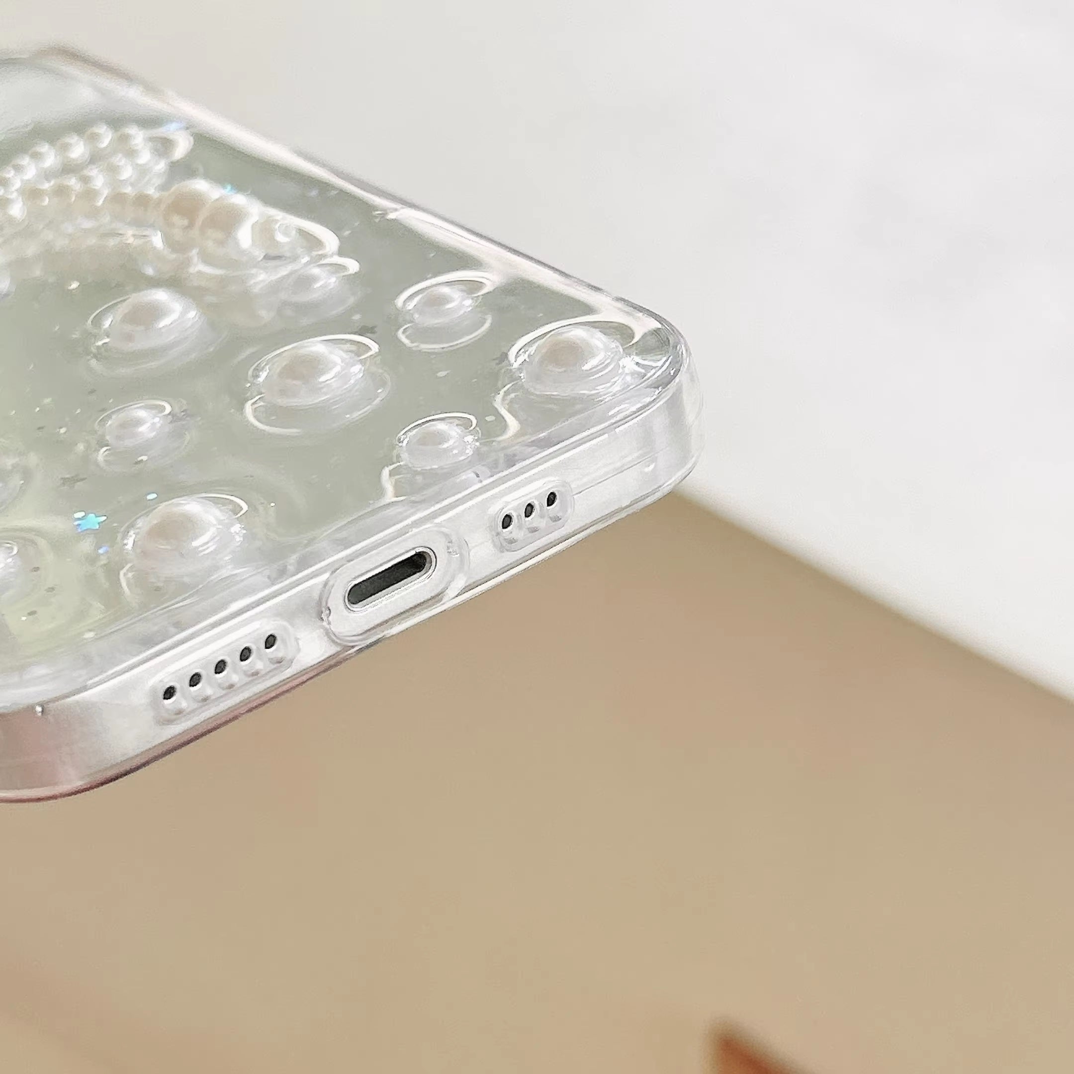 Luxury Translucent Pearl Bow Shinning Stars Resin Phone Case