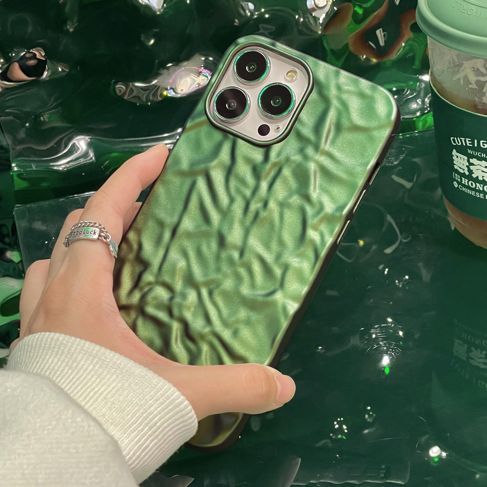 3D Foil Pleated Designer Wrinkle Glitter Sparkly Fashion Cover - Shinny Green
