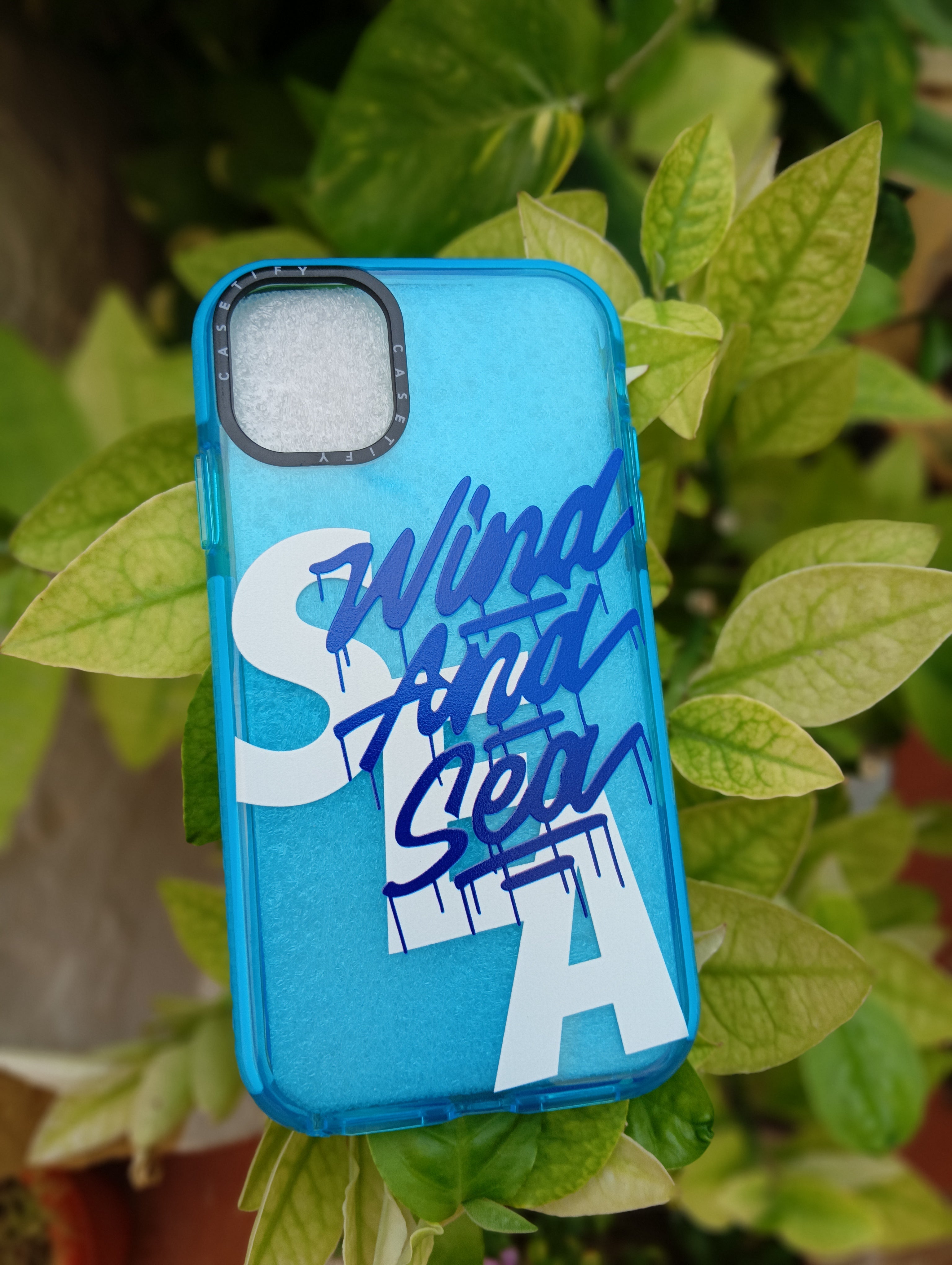 Light Baby Blue Wind and Sea Beach Water Lovers Translucent Bumper Case