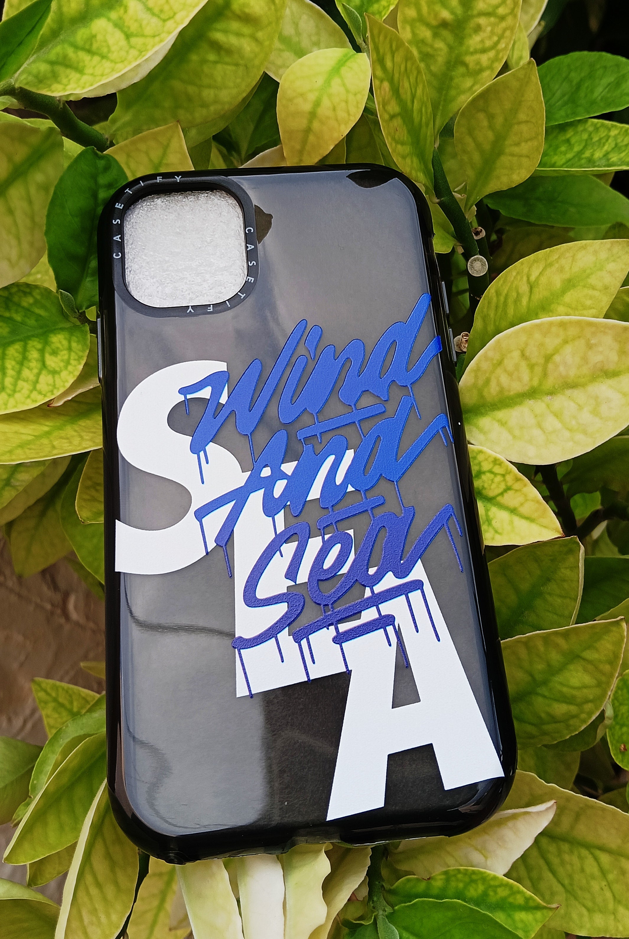 Mist Black Wind and Sea Beach Water Lovers Translucent Bumper Case